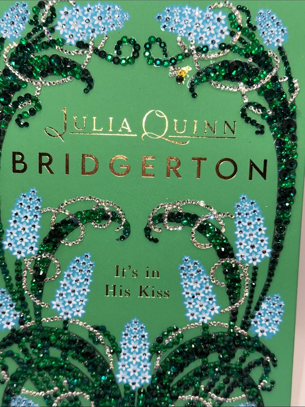 Bridgerton EMBELLISHED Hardcover It’s in His KISS - Picture 3 of 7